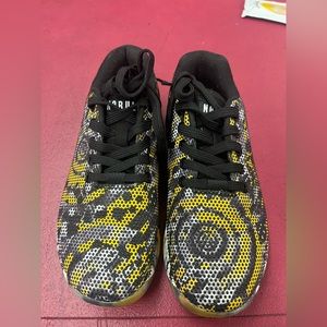 Barely worn nobull trainers size 6.5 womens